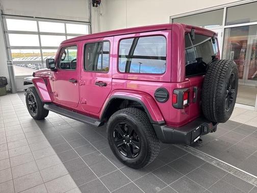 2022 Jeep Wrangler Unlimited Sahara Altitude