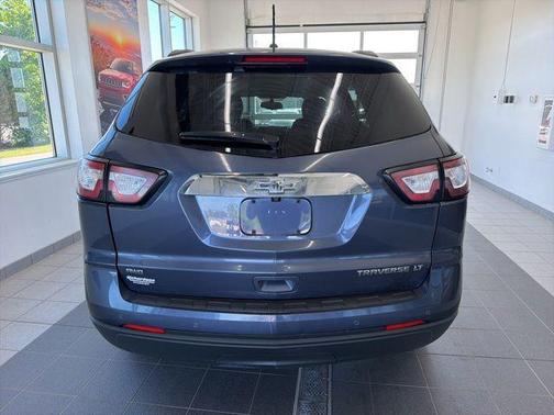 Atlantis Blue Metallic 2013 Chevrolet Traverse 1LT