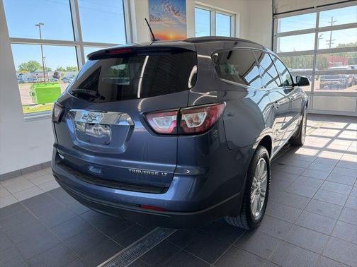 Atlantis Blue Metallic 2013 Chevrolet Traverse 1LT
