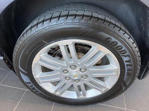 Atlantis Blue Metallic 2013 Chevrolet Traverse 1LT