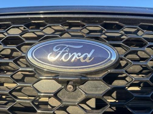 2022 Ford Edge ST