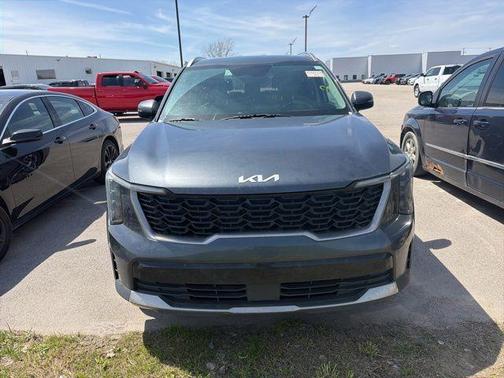 Gravity Gray 2024 Kia Sorento S
