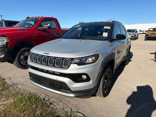 Silver Zynith 2024 Jeep Compass Limited