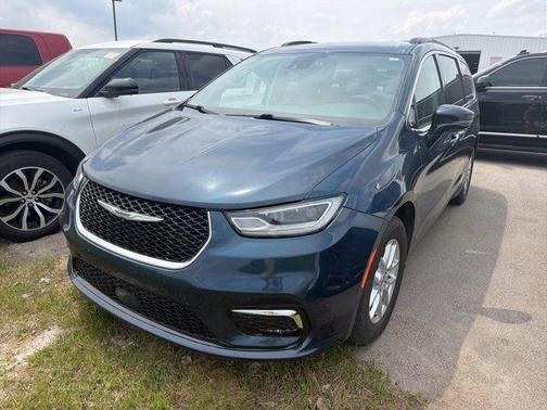 Fathom Blue Pearlcoat 2022 Chrysler Pacifica Touring-L
