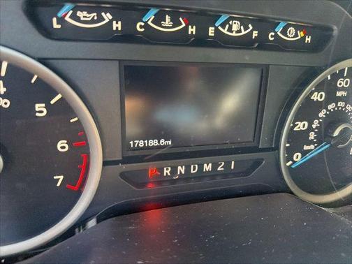 Magnetic 2016 Ford F-150 XLT