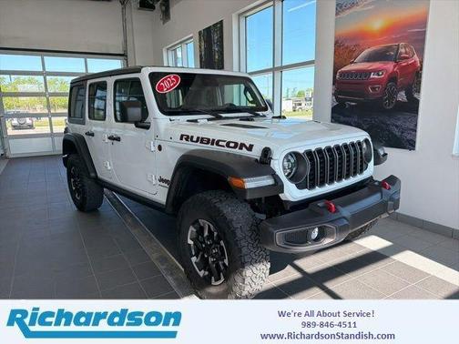 Bright White Clearcoat 2025 Jeep Wrangler Rubicon