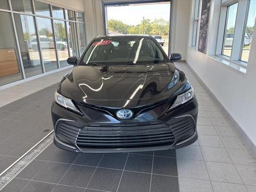 2021 Toyota Camry Hybrid LE
