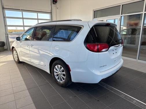 2018 Chrysler Pacifica Touring-L Plus