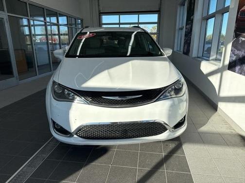 2018 Chrysler Pacifica Touring-L Plus