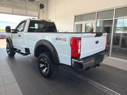 Oxford White 2024 Ford F-250 XL