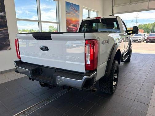 Oxford White 2024 Ford F-250 XL