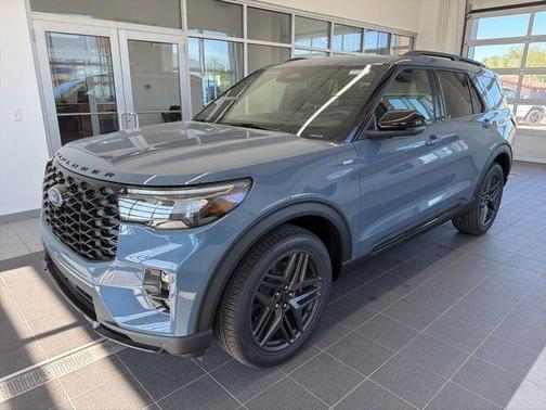 Vapor Blue Metallic 2026 Ford Explorer ST-Line