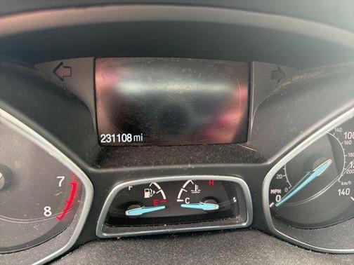 Magnetic 2017 Ford Escape SE