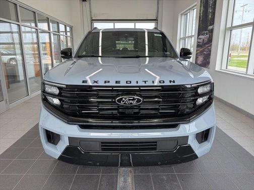 Glacier Gray Metallic 2026 Ford Expedition Platinum