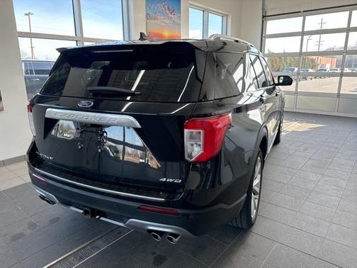 2022 Ford Explorer Platinum