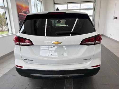 Summit White 2024 Chevrolet Equinox LT