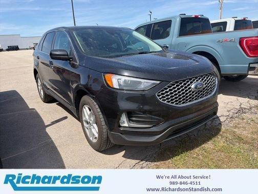 Black Metallic 2024 Ford Edge SEL