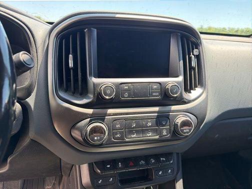 Black 2022 Chevrolet Colorado Z71