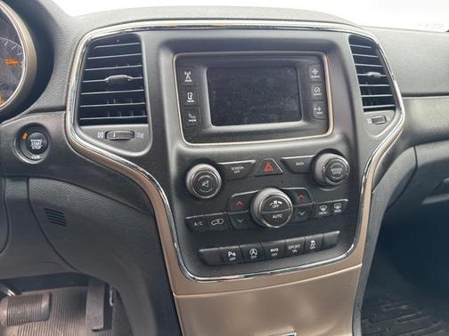 2017 Jeep Grand Cherokee Laredo