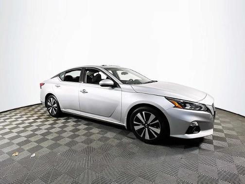 2022 Nissan Altima 2.5 SL