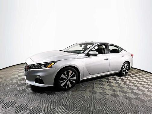 2022 Nissan Altima 2.5 SL