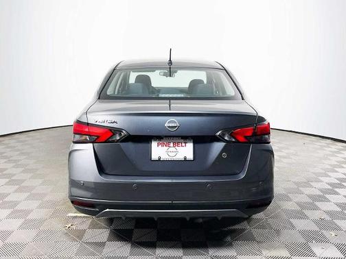 2024 Nissan Versa 1.6 S