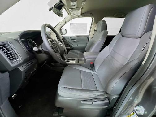 2024 Nissan Frontier S