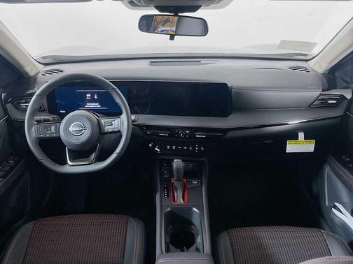 Super Black 2026 Nissan Kicks SR