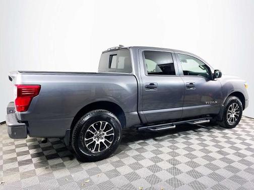 2024 Nissan Titan SV