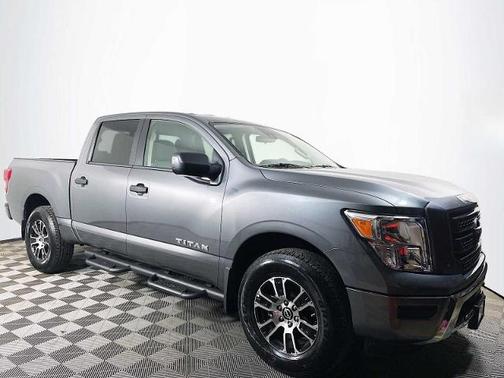 2024 Nissan Titan SV