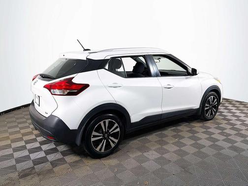 2019 Nissan Kicks SV