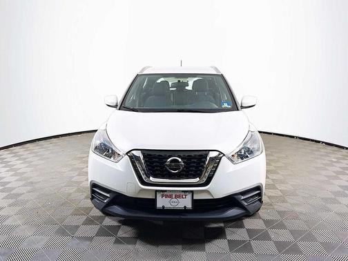 2019 Nissan Kicks SV