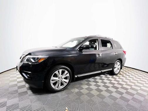 2018 Nissan Pathfinder SL