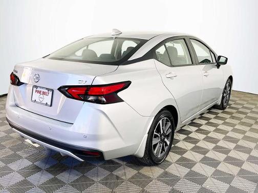 2024 Nissan Versa 1.6 SV