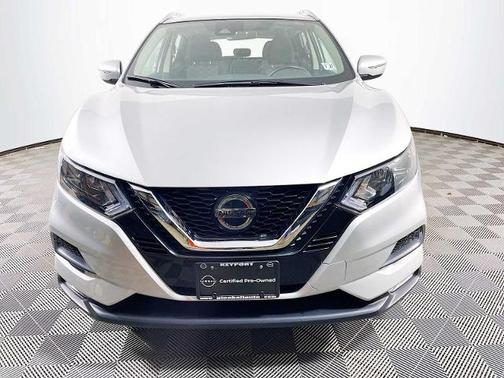 2022 Nissan Rogue Sport SV
