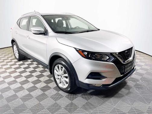 2022 Nissan Rogue Sport SV