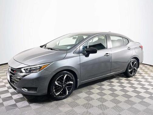 2024 Nissan Versa 1.6 SR