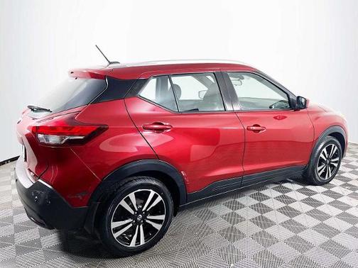 2020 Nissan Kicks SV
