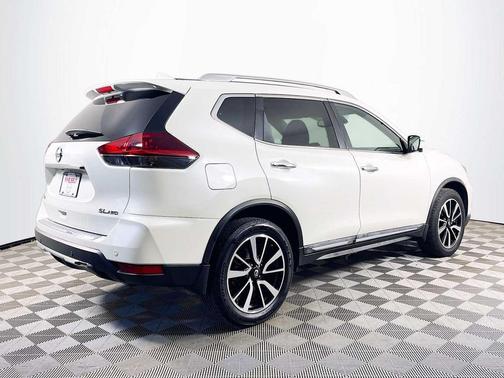 2020 Nissan Rogue SL