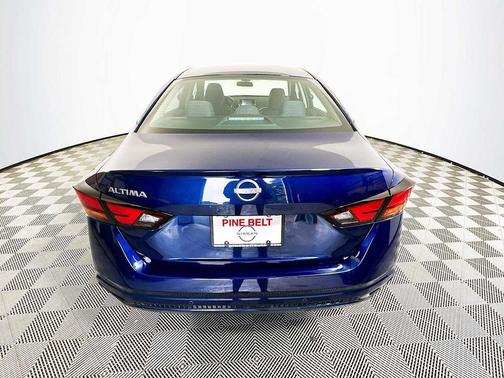 2023 Nissan Altima S FWD