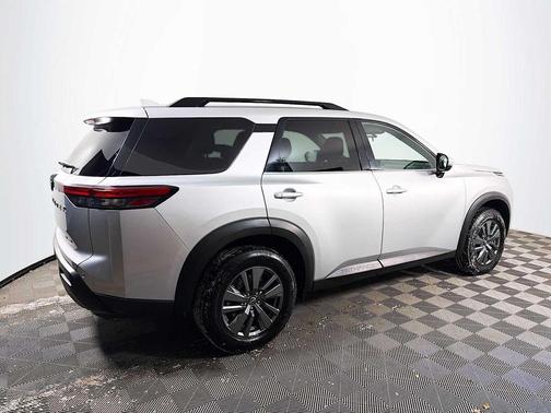 2024 Nissan Pathfinder SV 4WD