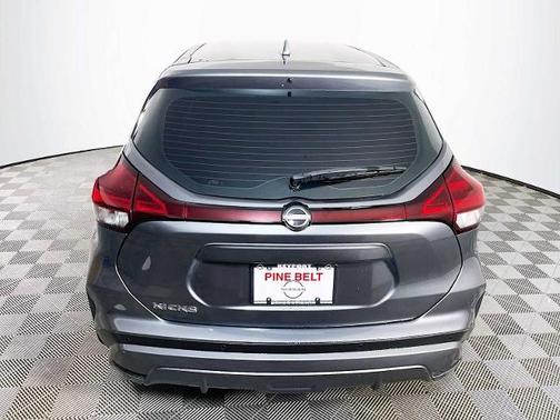2023 Nissan Kicks S