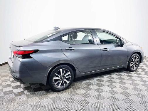 2024 Nissan Versa 1.6 SV