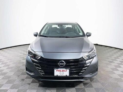 2024 Nissan Versa 1.6 SV