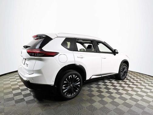 2024 Nissan Rogue Platinum