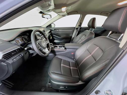 2025 Nissan Altima SR AWD