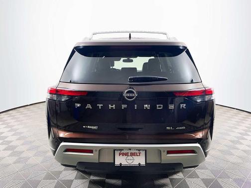 Mocha Almond Pearl 2022 Nissan Pathfinder SL 4WD