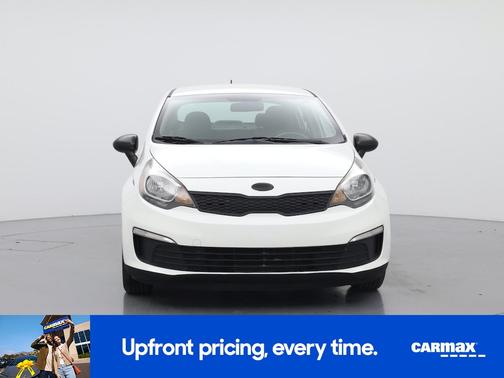 White 2017 Kia Rio LX