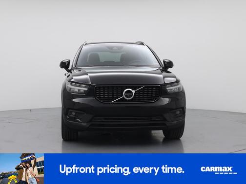 2022 Volvo XC40 T5 R-Design