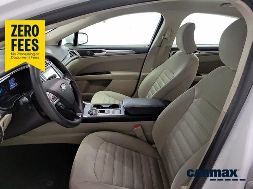 White 2019 Ford Fusion Hybrid SE